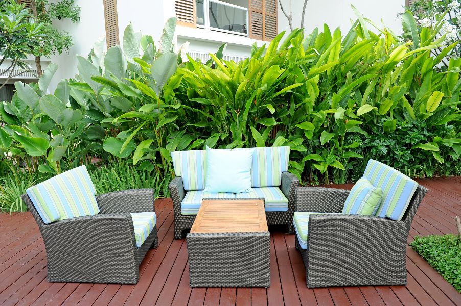 New Orleans' Luxury Pool Builder & Patio Furniture Store | Backyard Living